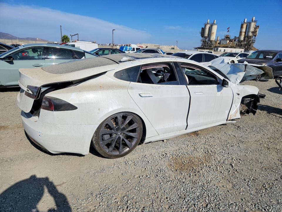 64954726 :رقم المزاد ، 5YJSA1E27KF348811 vin ، 2019 Tesla Model S مزاد بيع