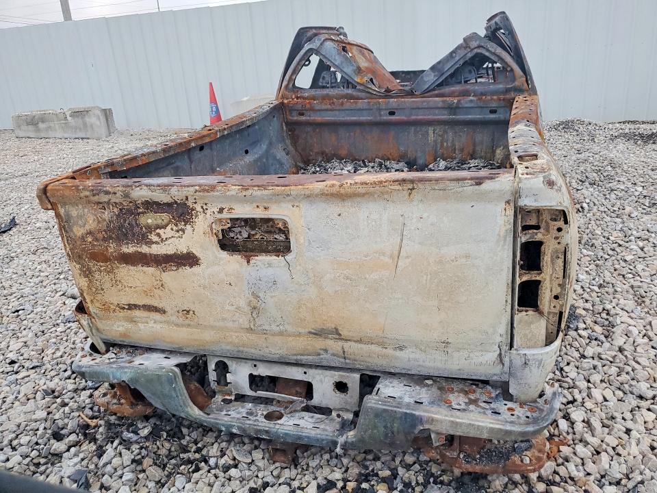 64182906 :رقم المزاد ، 1GTH6CEN0J1127253 vin ، 2018 Gmc Canyon مزاد بيع
