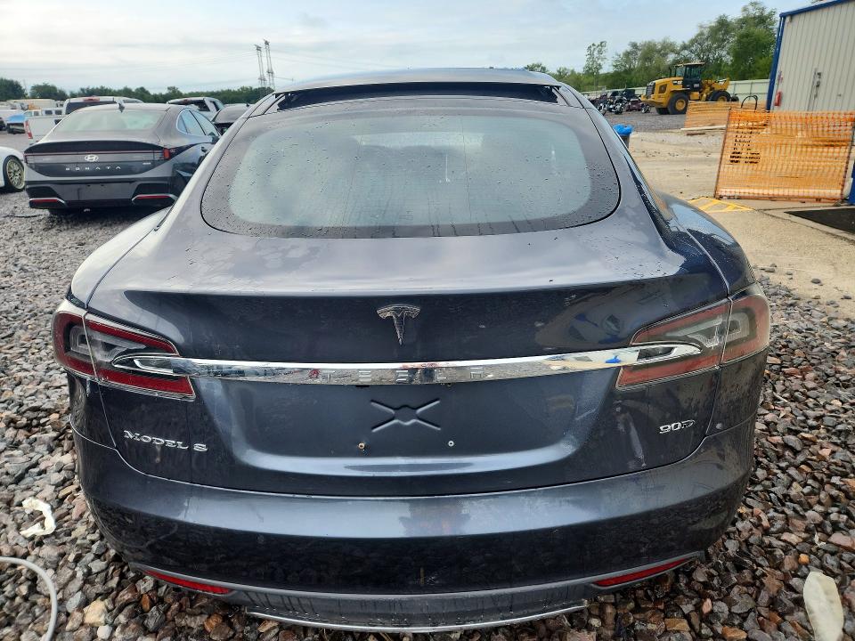 63416976 :رقم المزاد ، 5YJSA1E23GF128444 vin ، 2016 Tesla Model S مزاد بيع