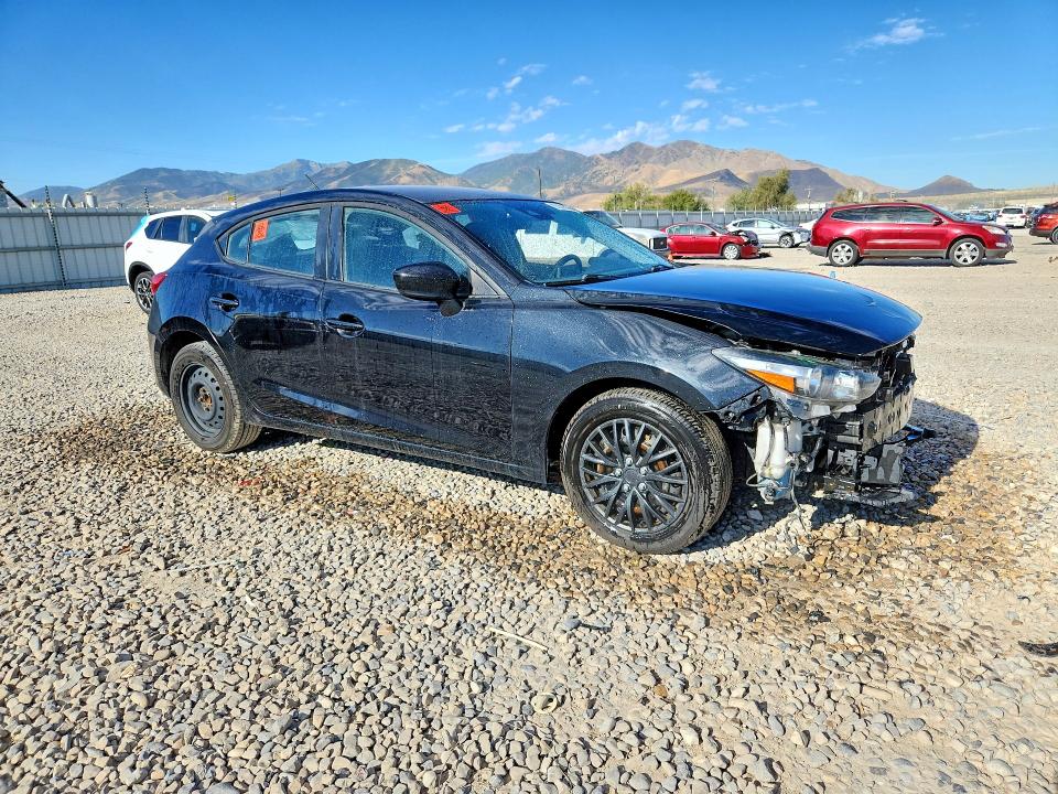 65202666 :رقم المزاد ، JM1BN1K78J1166062 vin ، 2018 Mazda 3 مزاد بيع