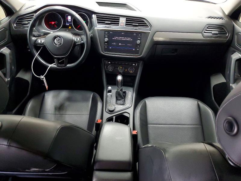62724356 :رقم المزاد ، 3VV2B7AX8JM192663 vin ، 2018 Volkswagen Tiguan مزاد بيع