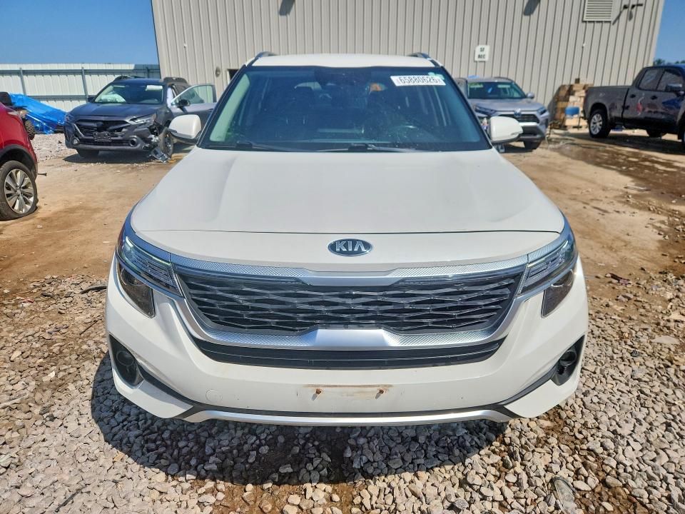 65880626 :رقم المزاد ، KNDEUCAAXM7222433 vin ، 2021 Kia Seltos مزاد بيع