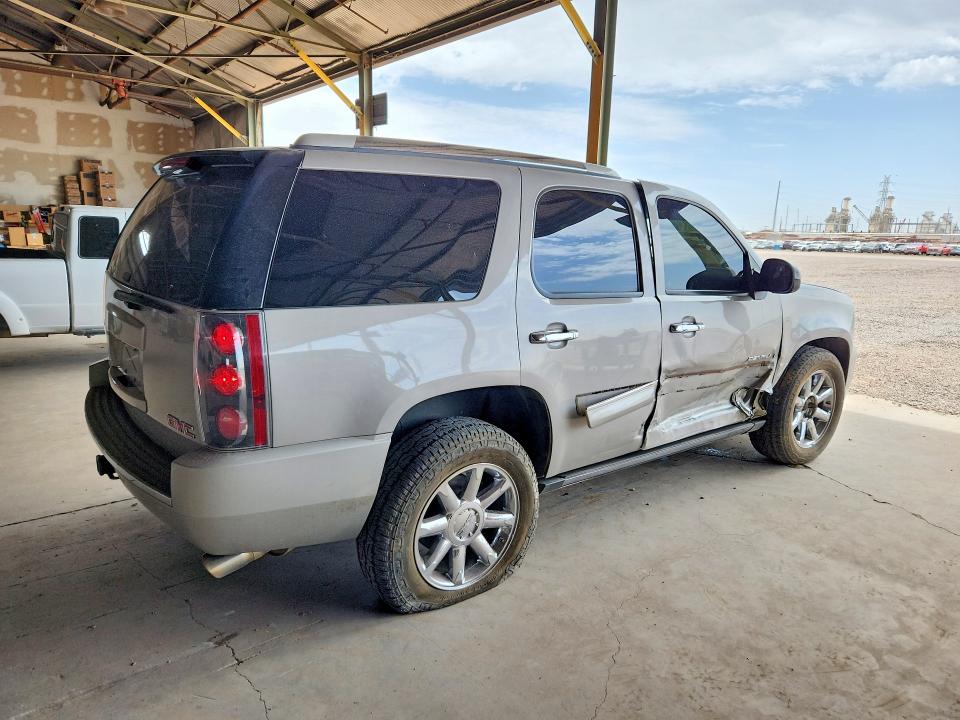 63831156 :رقم المزاد ، 1GKFK63858J236128 vin ، 2008 Gmc Yukon مزاد بيع