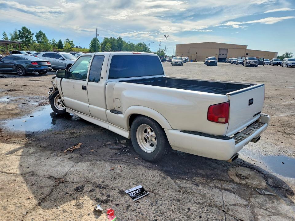 64379116 :رقم المزاد ، 1GCCS19X038130492 vin ، 2003 Chevrolet S Truck مزاد بيع
