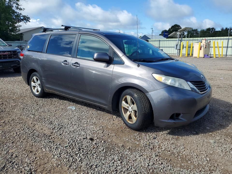 Auction sale of the 2011 Toyota Sienna, vin: 5TDKK3DC5BS162036, lot number: 64758966