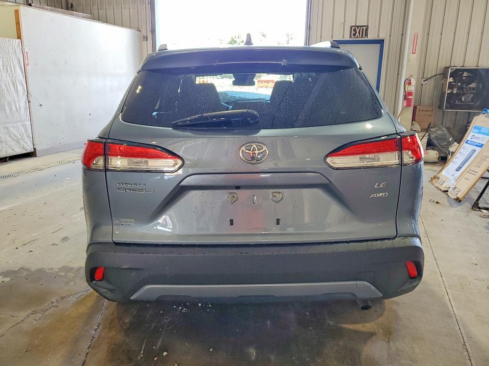 Продажа на аукционе авто 2023 Toyota Corolla Cross, vin: 7MUCAABG7PV068559, номер лота: 63721426