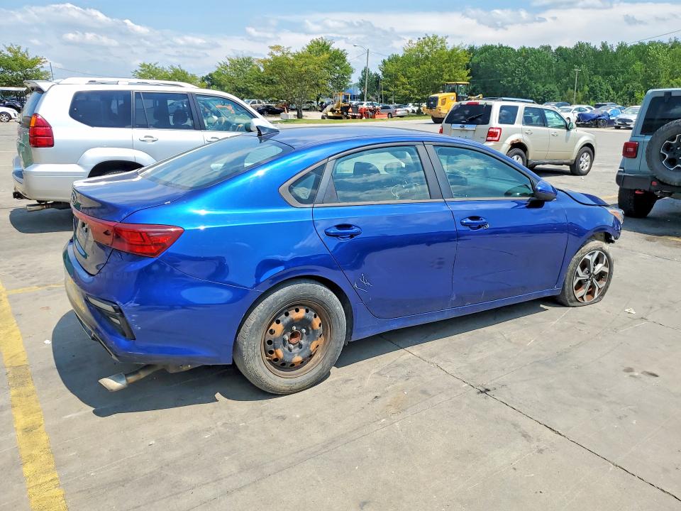 2019 Kia Forte მანქანა იყიდება აუქციონზე, vin: 3KPF24AD5KE134591, აუქციონის ნომერი: 64031616