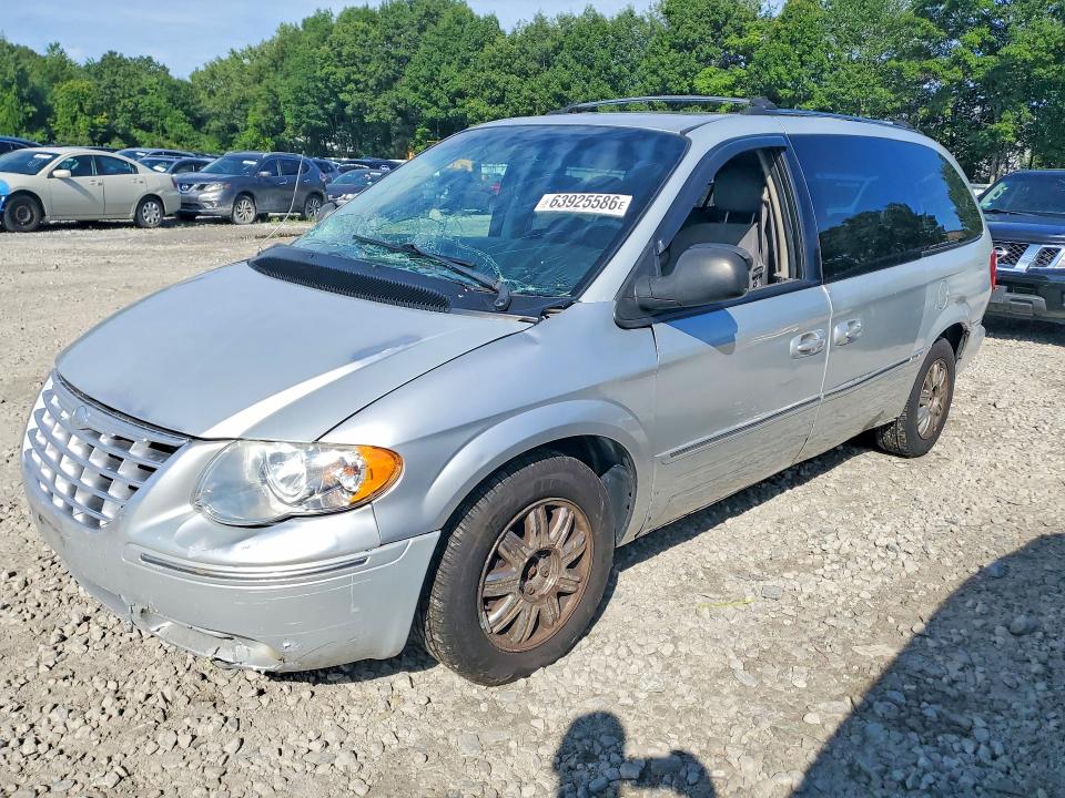 63925586 :رقم المزاد ، 2C4GP64L15R233383 vin ، 2005 Chrysler Town & Country مزاد بيع