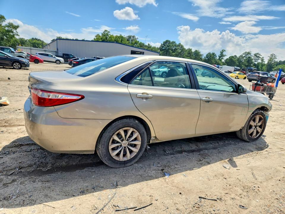 Aukcja sprzedaży 2015 Toyota Camry, vin: 4T1BF1FK6FU004122, numer aukcji: 62519176