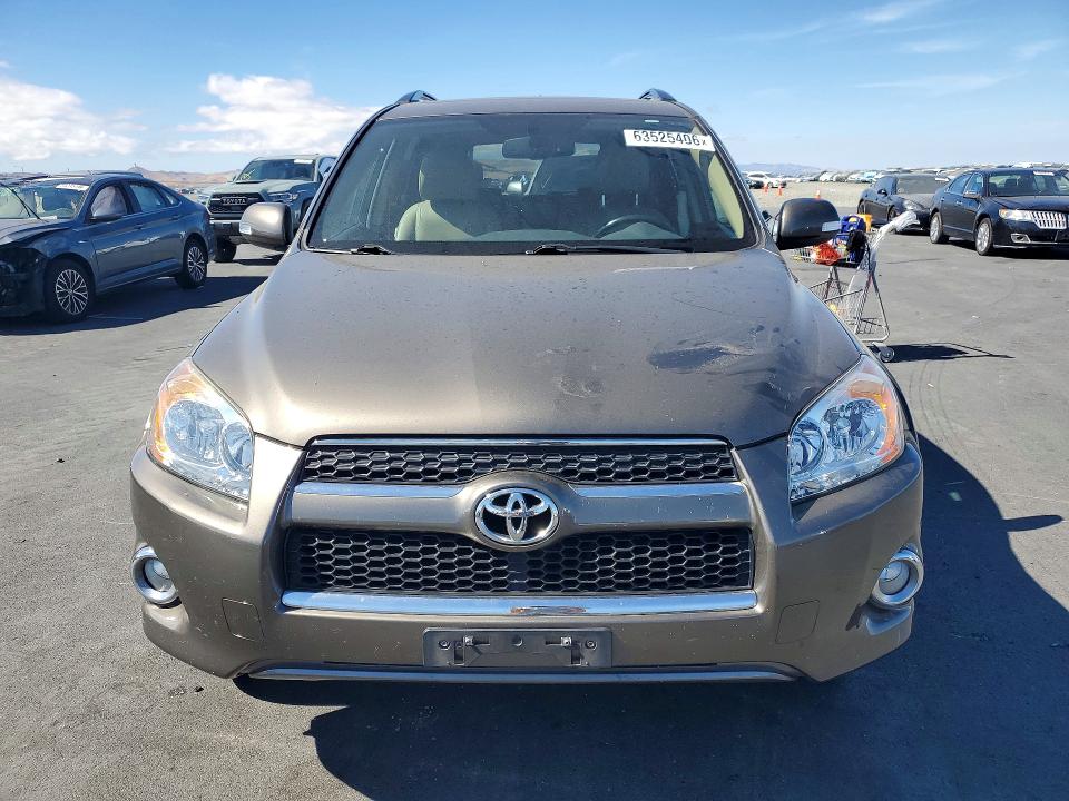 63525406 :رقم المزاد ، 2T3YF4DV3BW081721 vin ، 2011 Toyota Rav4 مزاد بيع