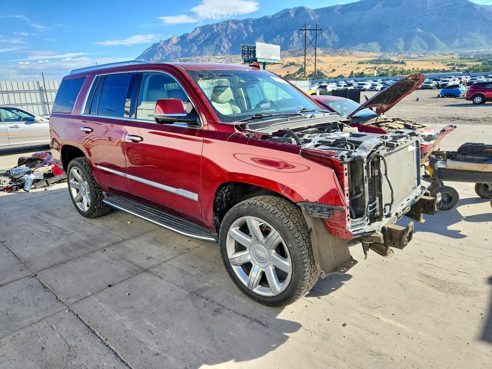 65222046 :رقم المزاد ، 1GYS4CKJ1HR358553 vin ، 2017 Cadillac Escalade مزاد بيع