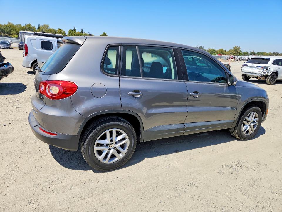 Продаж на аукціоні авто 2011 Volkswagen Tiguan, vin: WVGAV7AX5BW527506, номер лоту: 65863966