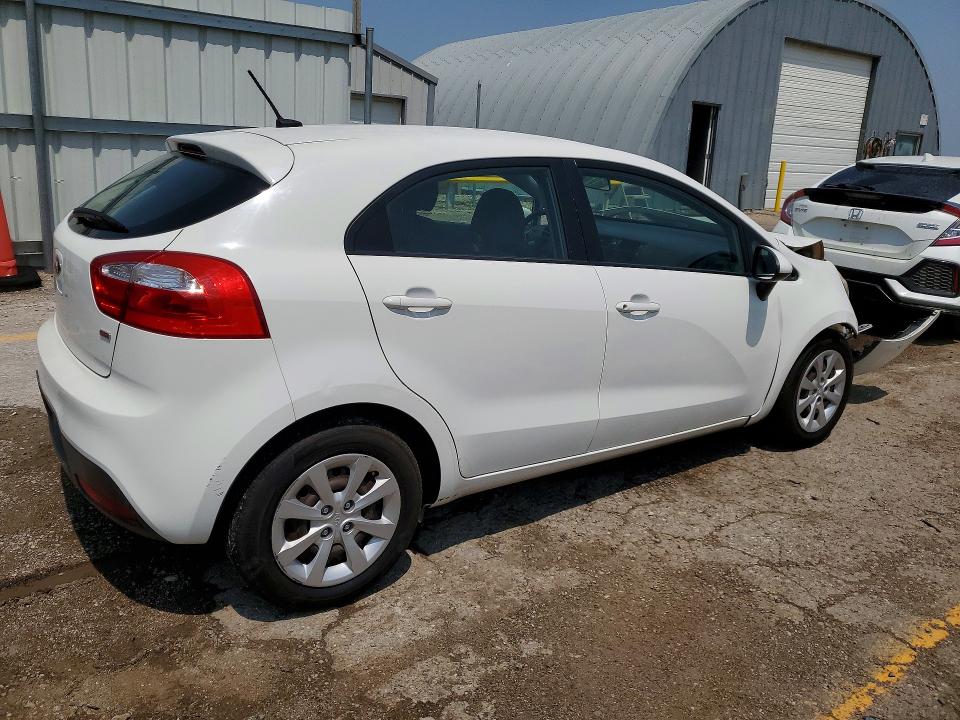 63556616 :رقم المزاد ، KNADM5A35F6450208 vin ، 2015 Kia Rio مزاد بيع