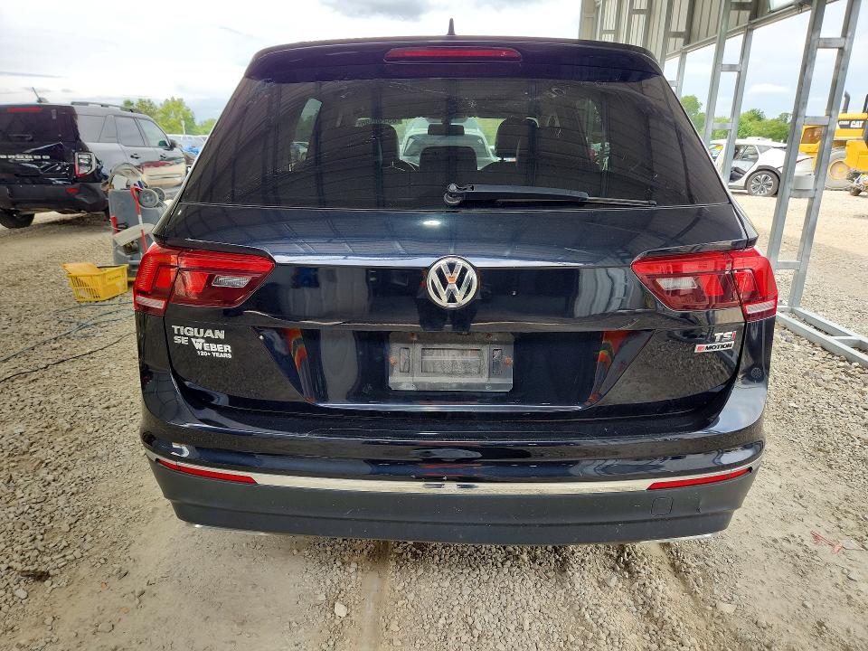 65490596 :رقم المزاد ، 3VV2B7AX9JM100203 vin ، 2018 Volkswagen Tiguan مزاد بيع