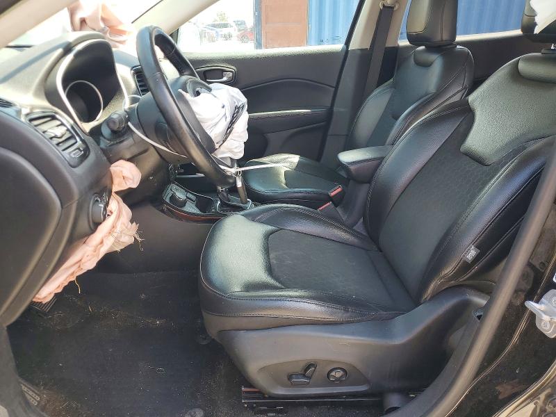 63507846 :رقم المزاد ، 3C4NJDBB0JT395522 vin ، 2018 Jeep Compass مزاد بيع