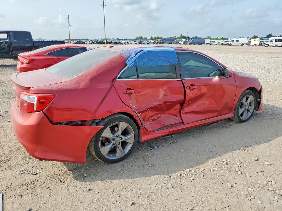 63800546 :رقم المزاد ، 4T1BF1FK2CU620301 vin ، 2012 Toyota Camry مزاد بيع