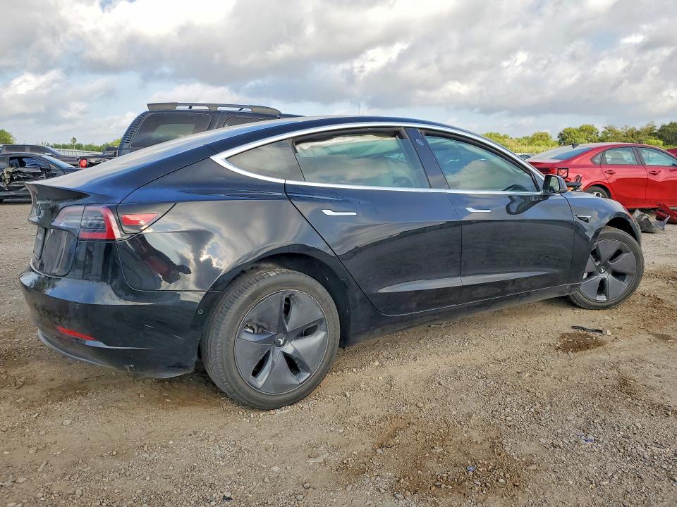 Продажа на аукционе авто 2019 Tesla Model 3, vin: 5YJ3E1EAXKF362962, номер лота: 63677986