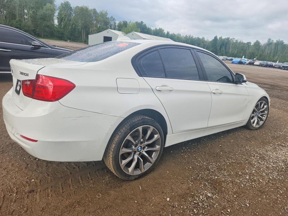 65697436 :رقم المزاد ، WBA3C3C55EF985281 vin ، 2014 Bmw 320 مزاد بيع