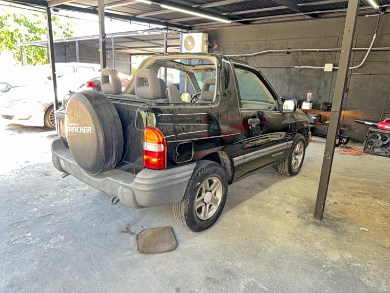 65914066 :رقم المزاد ، 2CNBE18C736925171 vin ، 2003 Chevrolet Tracker مزاد بيع