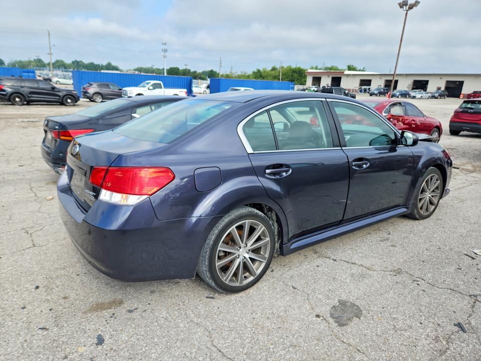 2013 Subaru Legacy მანქანა იყიდება აუქციონზე, vin: 4S3BMCG64D3044063, აუქციონის ნომერი: 63220366