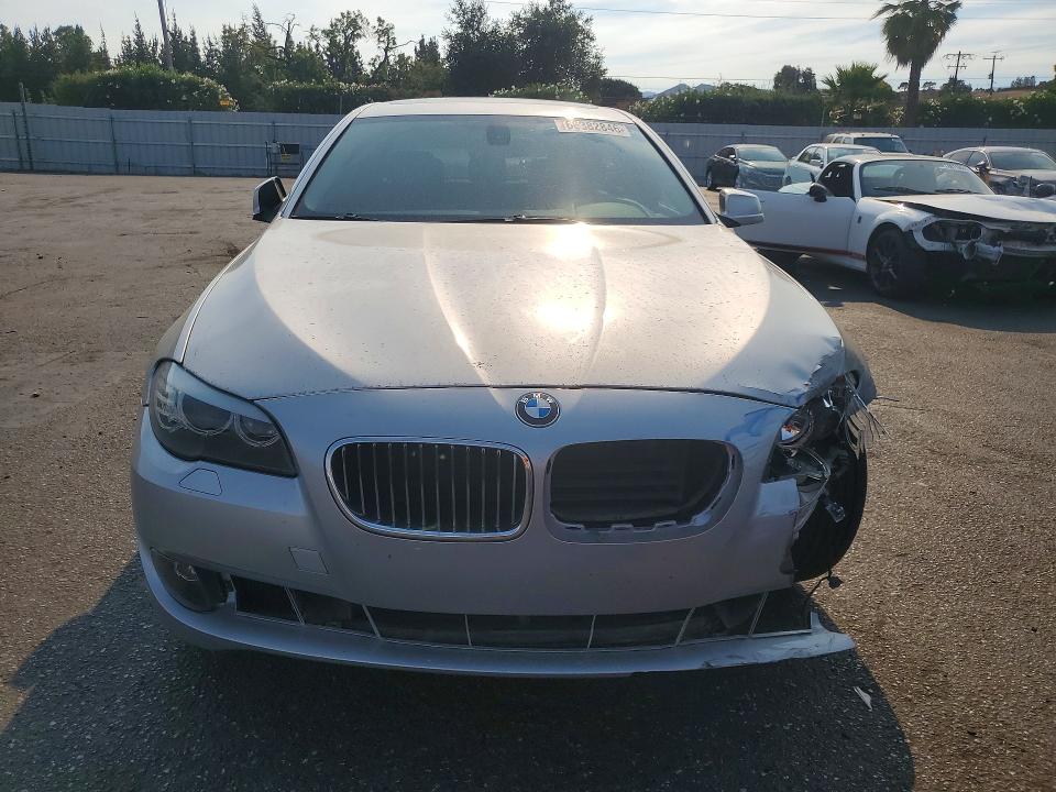 66382846 :رقم المزاد ، WBAFR1C57BC740446 vin ، 2011 Bmw 528 مزاد بيع