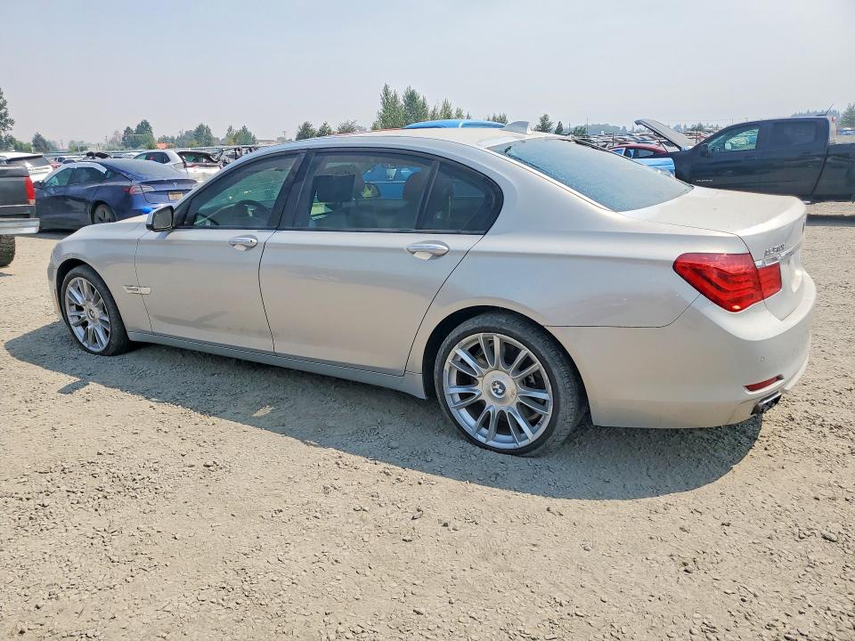 2012 Bmw 750 მანქანა იყიდება აუქციონზე, vin: WBAKB8C57CC964118, აუქციონის ნომერი: 63734366