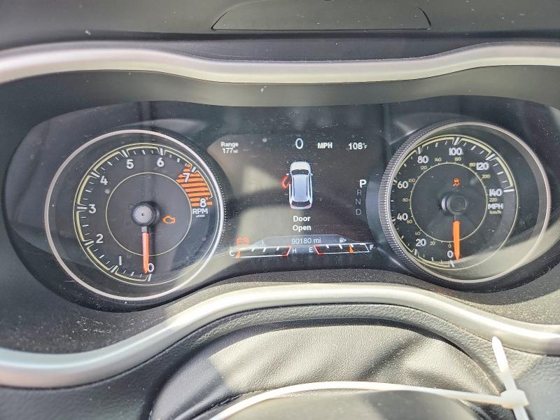 64852016 :رقم المزاد ، 1C4PJMDS2HW584750 vin ، 2017 Jeep Cherokee مزاد بيع