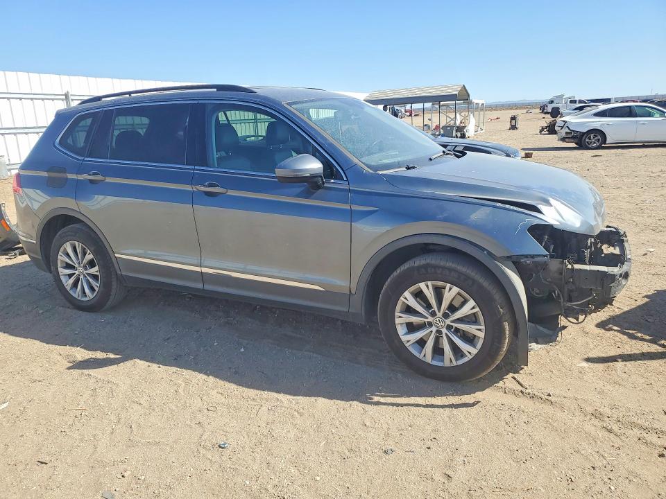67279796 :رقم المزاد ، 3VV3B7AX2JM075195 vin ، 2018 Volkswagen Tiguan مزاد بيع