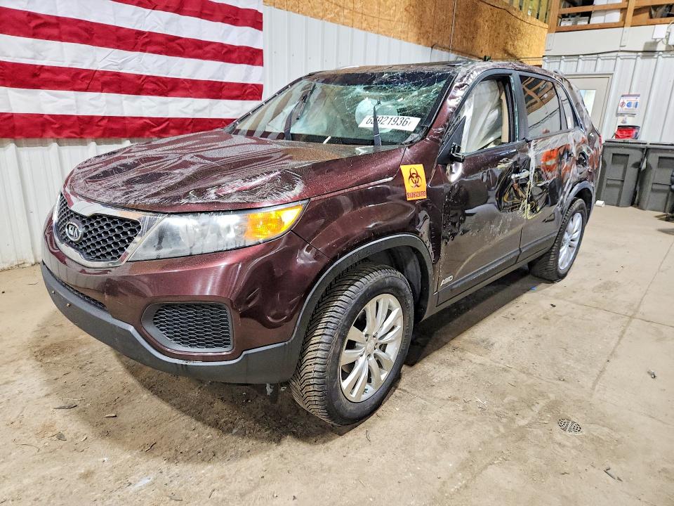 63921936 :رقم المزاد ، 5XYKTDA21BG046022 vin ، 2011 Kia Sorento مزاد بيع
