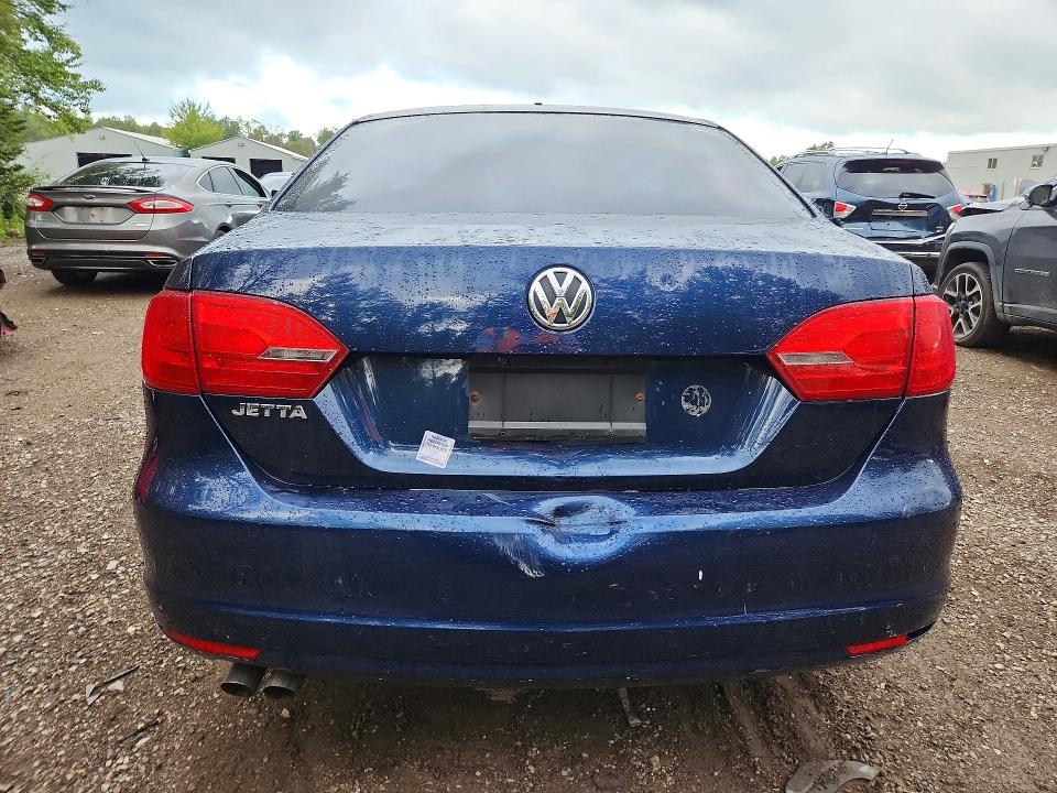64452366 :رقم المزاد ، 3VW2K7AJ1EM396427 vin ، 2014 Volkswagen Jetta مزاد بيع