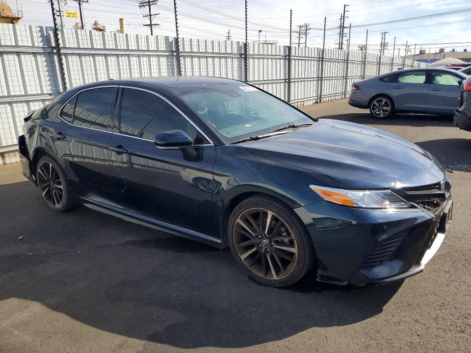2018 Toyota Camry მანქანა იყიდება აუქციონზე, vin: 4T1B61HK6JU591573, აუქციონის ნომერი: 65331316