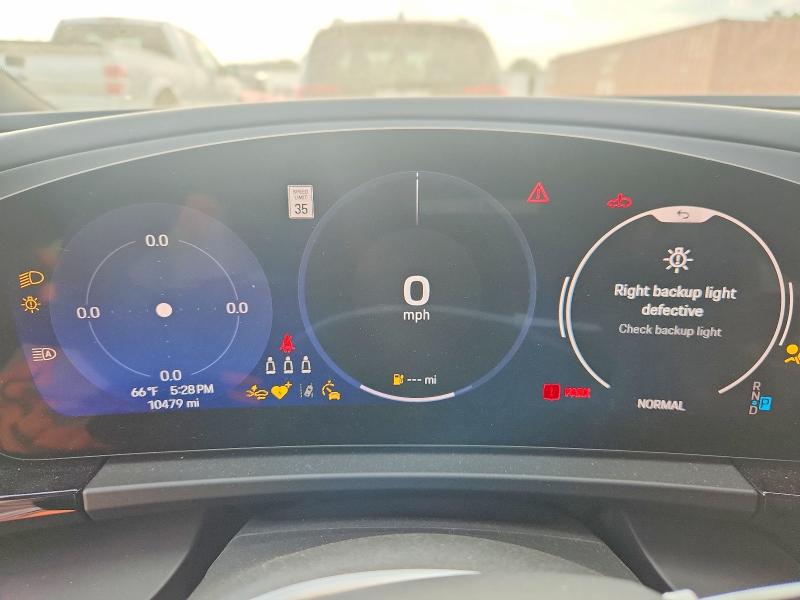 65736866 :رقم المزاد ، WP1AA2XA1SL000355 vin ، 2025 Porsche Macan مزاد بيع