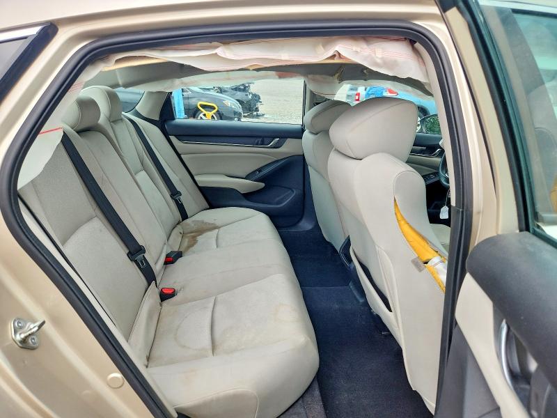 2018 Honda Accord მანქანა იყიდება აუქციონზე, vin: 1HGCV1F16JA004443, აუქციონის ნომერი: 64424066