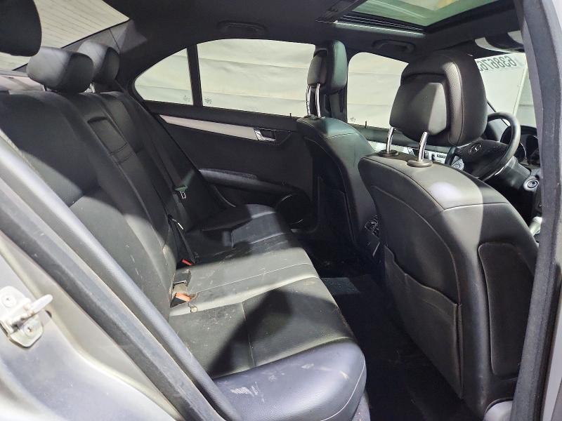63867636 :رقم المزاد ، WDDGF8BB8AR122098 vin ، 2010 Mercedes-benz C مزاد بيع