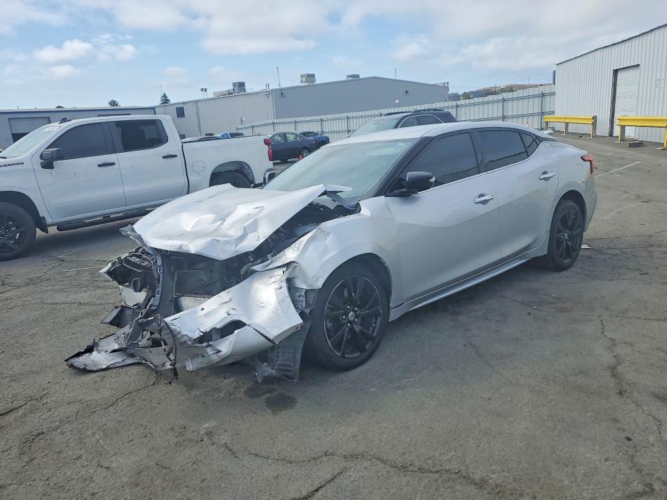Продажа на аукционе авто 2018 Nissan Maxima, vin: 1N4AA6AP9JC392577, номер лота: 64996376