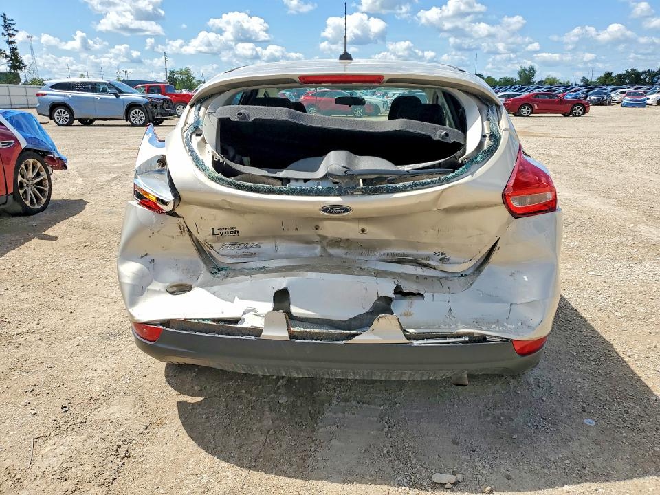 64634046 :رقم المزاد ، 1FADP3K27HL308117 vin ، 2017 Ford Focus مزاد بيع