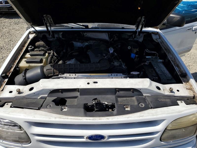 64996126 :رقم المزاد ، 1FMDU34X8SZB91160 vin ، 1995 Ford Explorer مزاد بيع