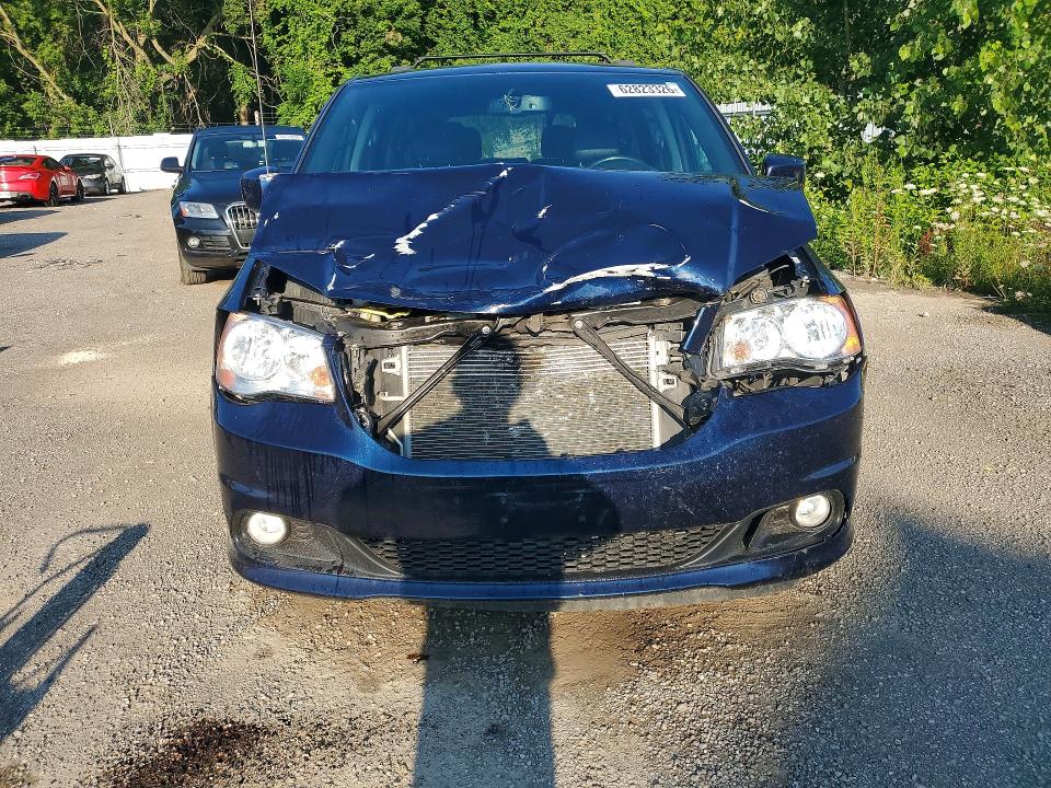 Продажа на аукционе авто 2017 Dodge Grand Caravan, vin: 2C4RDGBG4HR808772, номер лота: 62823326