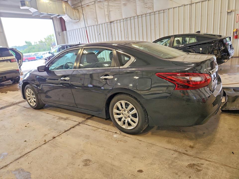 Продажа на аукционе авто 2017 Nissan Altima, vin: 1N4AL3AP0HC167662, номер лота: 63475296
