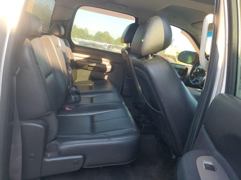 63748726 :رقم المزاد ، 3GCPKSE31BG283062 vin ، 2011 Chevrolet Silverado مزاد بيع