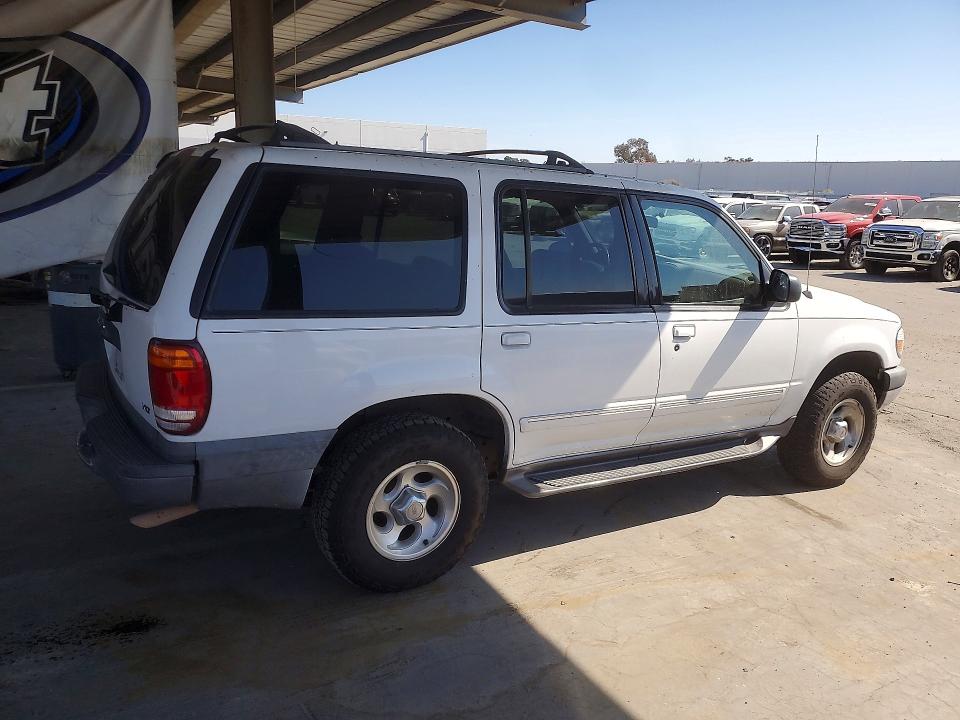 Продажа на аукционе авто 2000 Ford Explorer, vin: 1FMZU73E1YZC43038, номер лота: 64232236