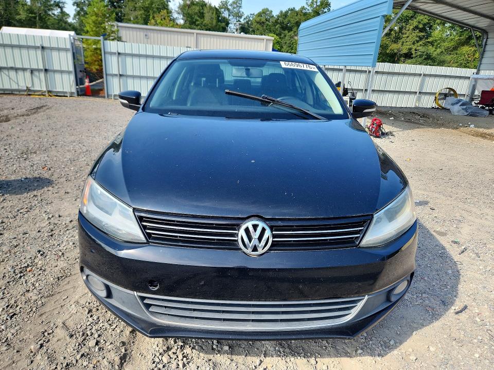 Продажа на аукционе авто 2011 Volkswagen Jetta, vin: 3VWLX7AJ2BM390637, номер лота: 66696776
