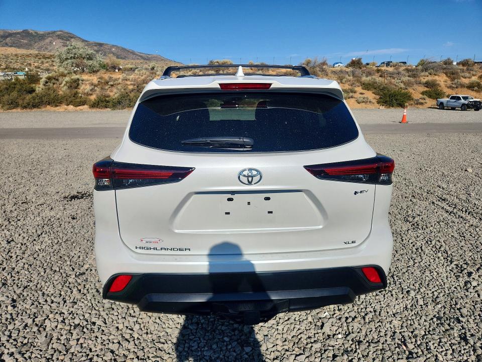 Продажа на аукционе авто 2025 Toyota Highlander Hybrid, vin: 5TDKBRCH5SS656381, номер лота: 64303546