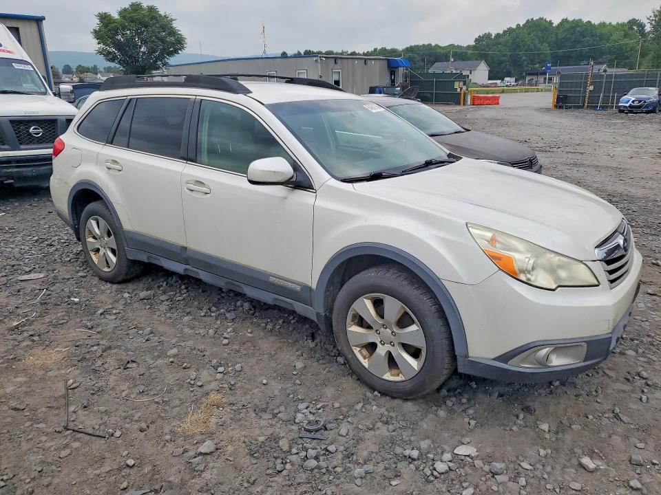 2011 Subaru Outback მანქანა იყიდება აუქციონზე, vin: 4S4BRBCC9B3345038, აუქციონის ნომერი: 64609786