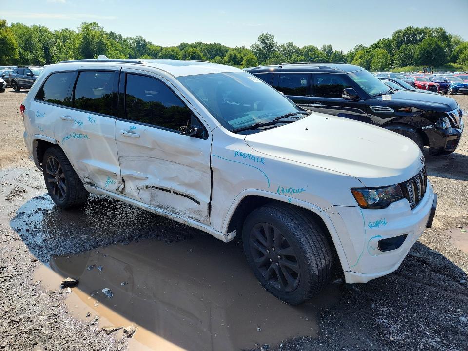 64402856 :رقم المزاد ، 1C4RJFAG0JC491866 vin ، 2018 Jeep Grand Cherokee مزاد بيع