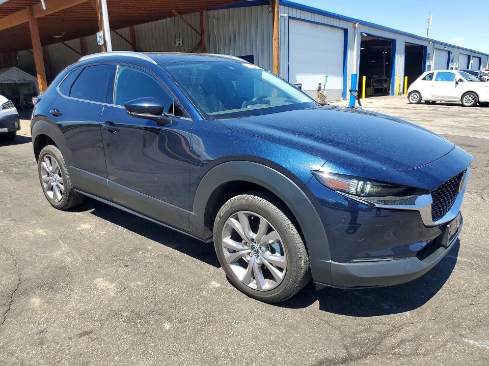 65915386 :رقم المزاد ، 3MVDMBDL3MM270167 vin ، 2021 Mazda Cx-30 مزاد بيع