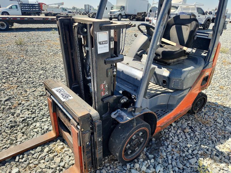 65414496 :رقم المزاد ، 8FGCU2078492 vin ، 2016 Toyt Forklift مزاد بيع