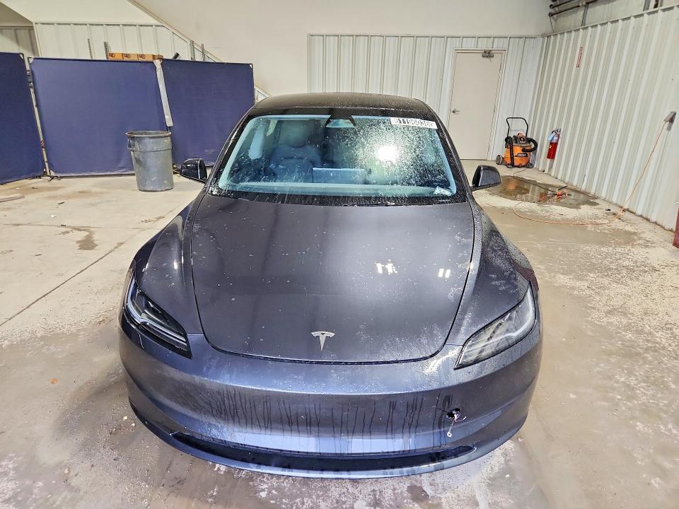 Продаж на аукціоні авто 2024 Tesla Model 3, vin: 5YJ3E1EB3RF750070, номер лоту: 61196036
