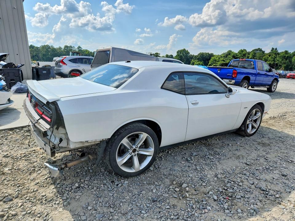 63828466 :رقم المزاد ، 2C3CDZAT3FH702305 vin ، 2015 Dodge Challenger مزاد بيع