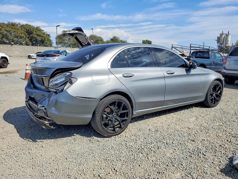 Aukcja sprzedaży 2015 Mercedes-benz C, vin: 55SWF4JBXFU058352, numer aukcji: 65917476